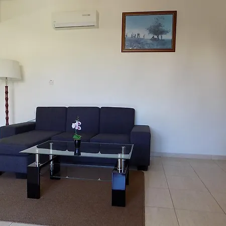 Kyriakos Court Guest house